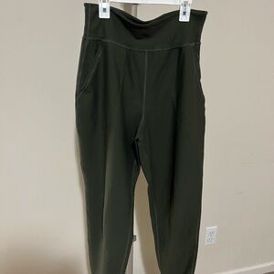 Old Navy Active High-Rise Jogger in Olive
